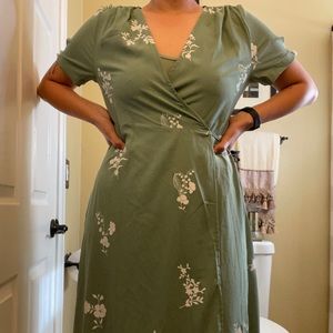 Rouje dupe wrap dress in sage green size XL